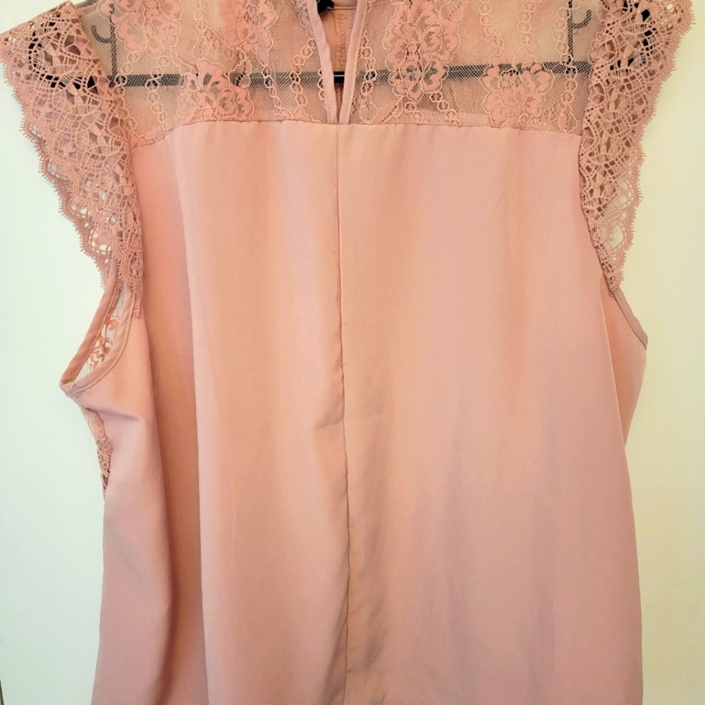 Blouse - Picture 2 of 3